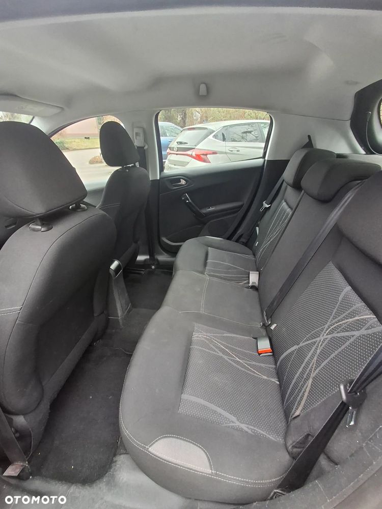 Peugeot 208 1.4 HDi Access - 8