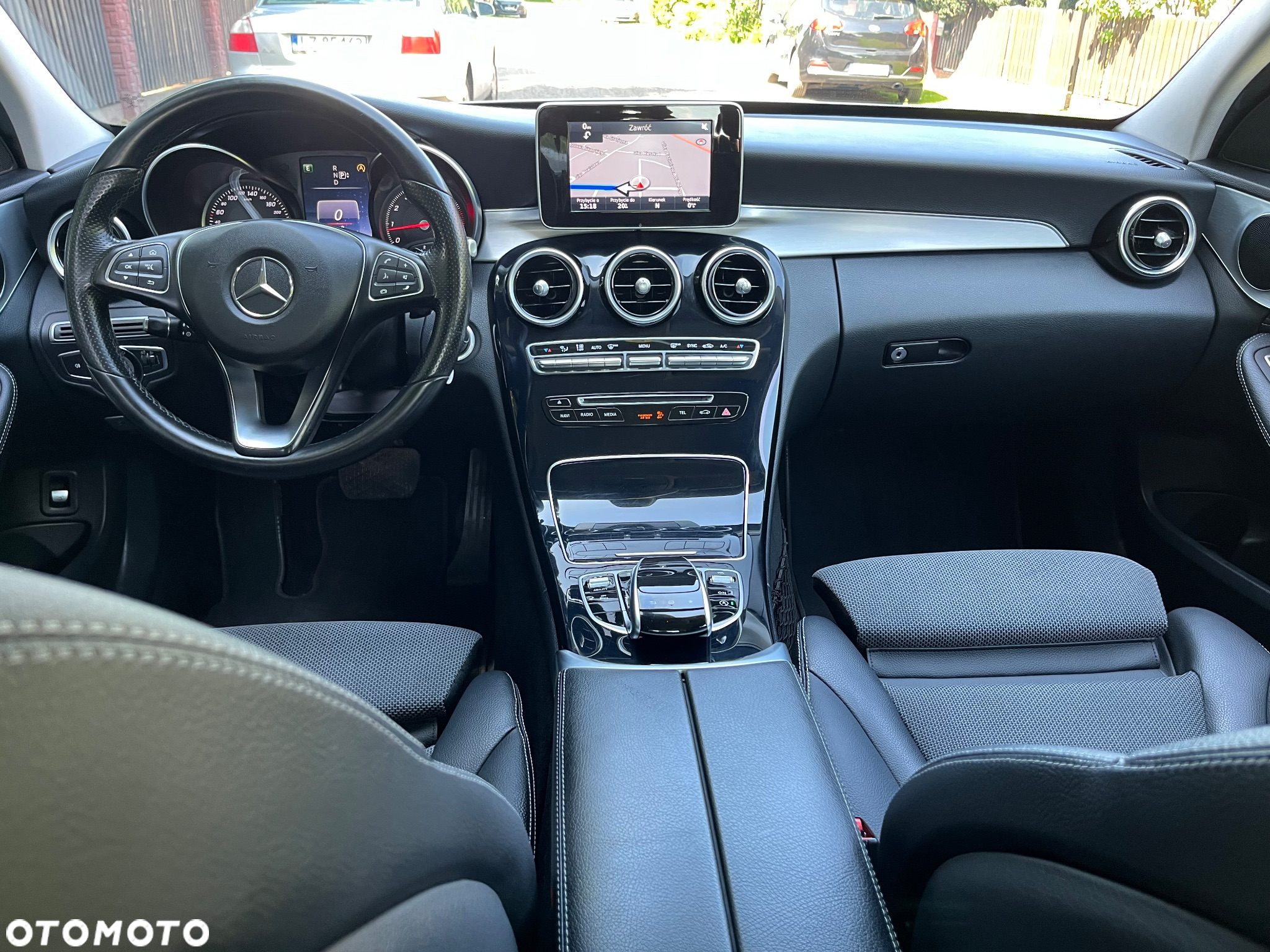 Mercedes-Benz Klasa C 180 7G-TRONIC - 18