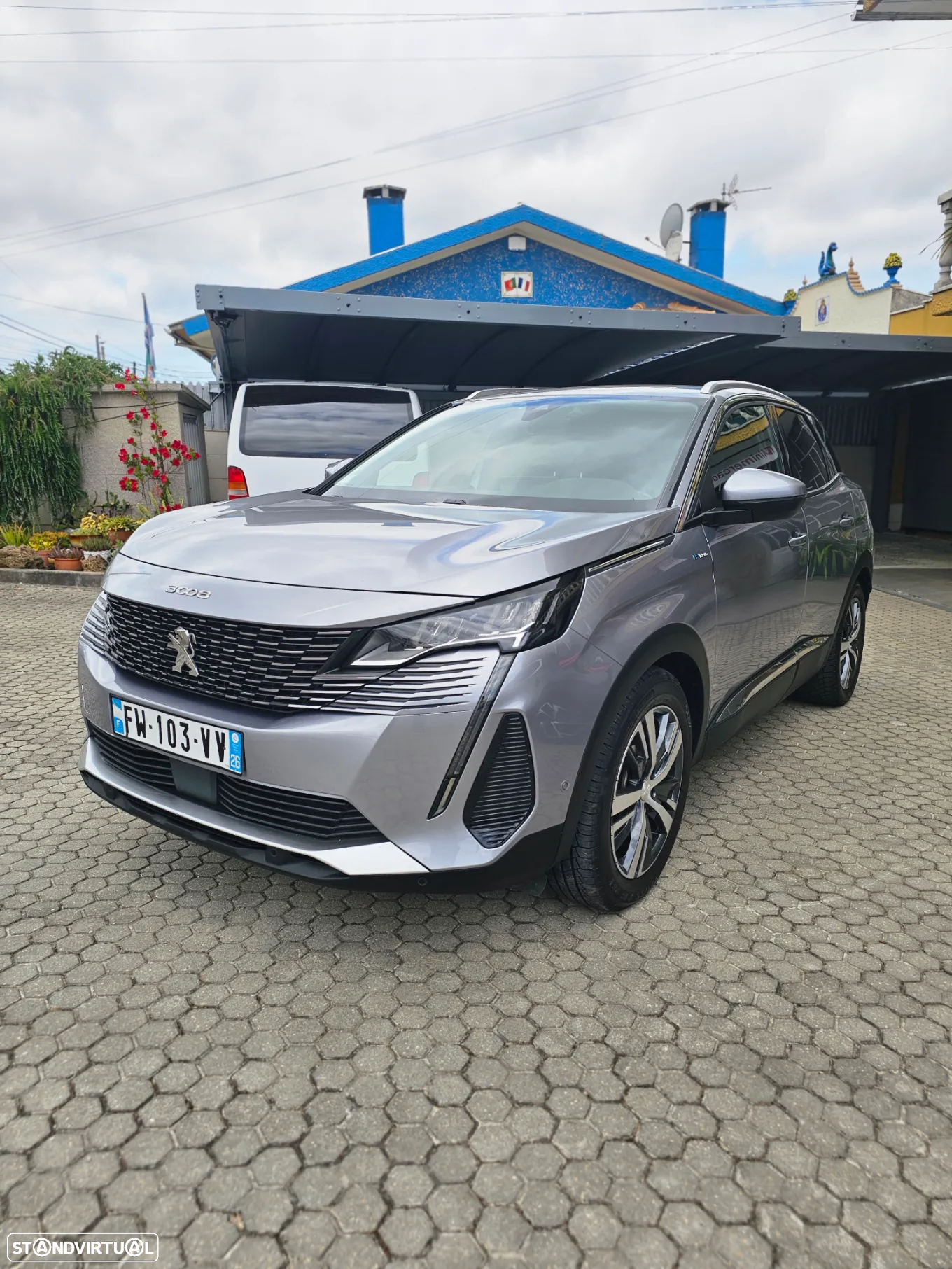 Peugeot 3008 1.6 Hybrid Allure e-EAT8 - 2