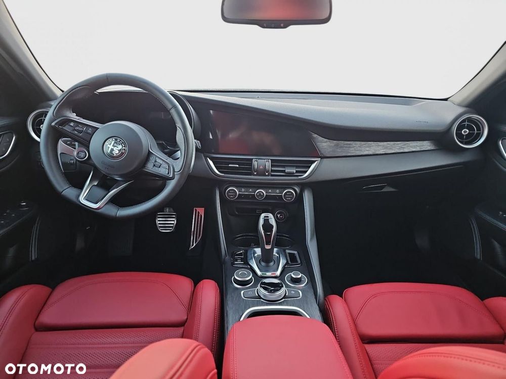 Alfa Romeo Giulia 2.0 Turbo Sprint Q4 - 6