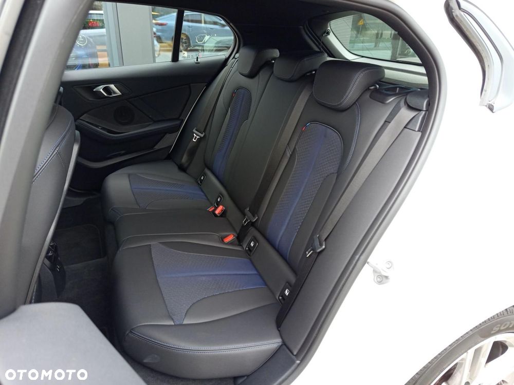 BMW Seria 1 - 22