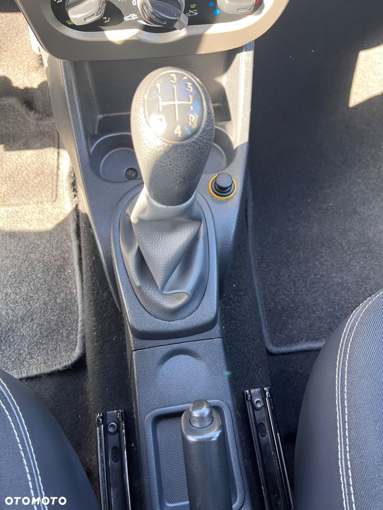 Dacia Sandero 1.6 MPI Stepway - 19