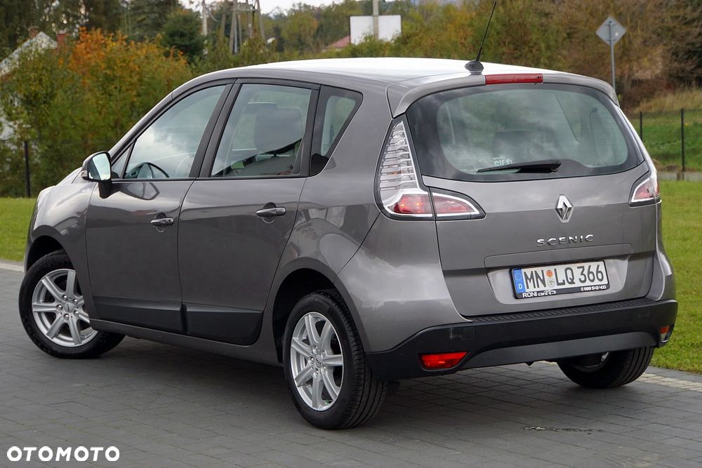 Renault Scenic 1.6 16V 110 TomTom Edition - 17