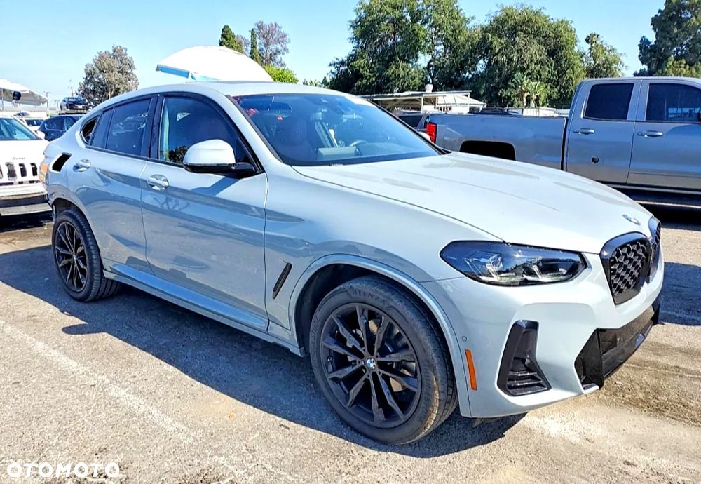 BMW X4 - 4