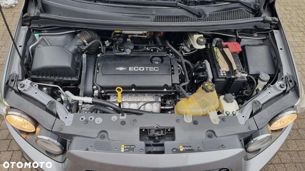 Chevrolet Aveo 1.6 LTZ - 28