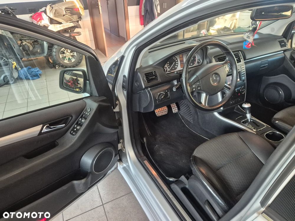 Mercedes-Benz Klasa B 170 Autotronic Special Edition - 11