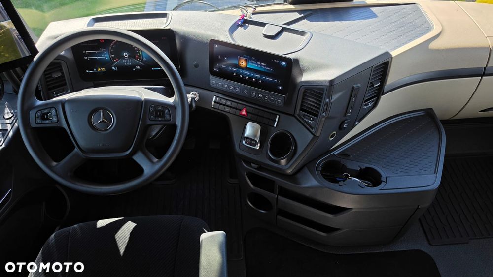 Mercedes-Benz ///ACTROS///2545/// MP5///2022///BIG SPACE///NOWY/// NIE UŻYWANY///BDF///JEDYNE 5700  KM/// VIRTUAL COCPIT///FULL LED/// KLIMATYZACJA POSTOJOWA/// NAWIGACJA///SALONKA///STAN  FABRYCZNIE NOWY - 28