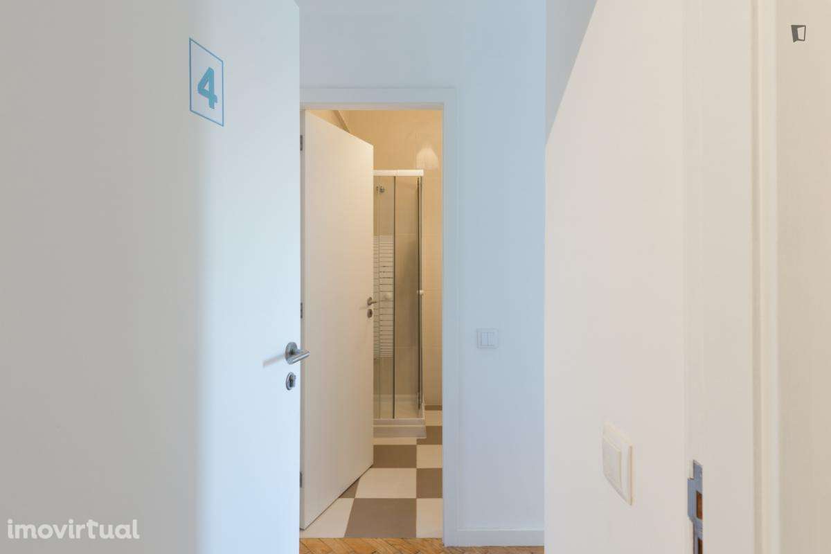 Quarto - localizado em Paranhos Porto - Grande imagem: 4/13