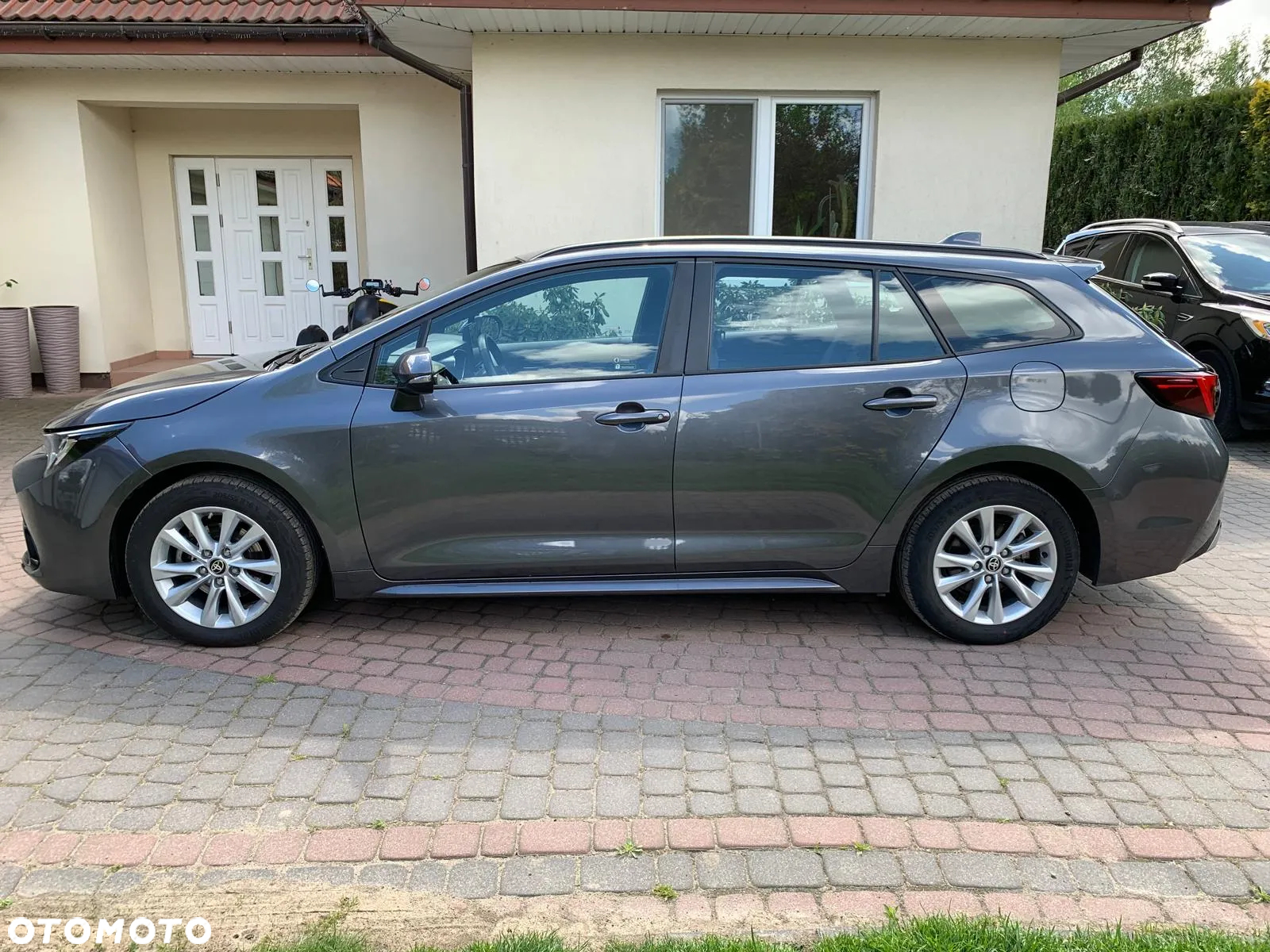 Toyota Corolla 1.8 Hybrid Comfort - 7