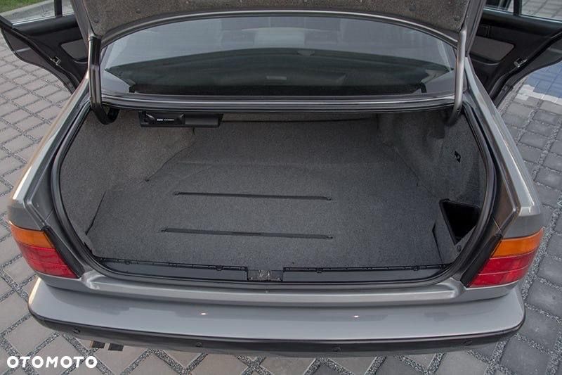 BMW Seria 5 525i - 35