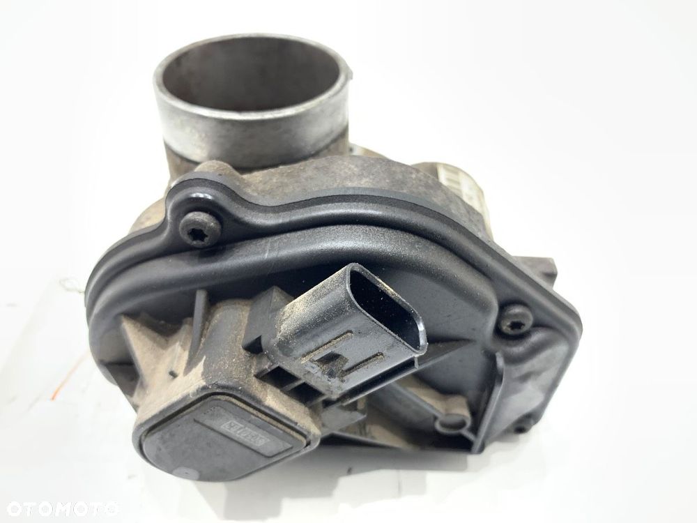 PRZEPUSTNICA  FORD FOCUS II (DA_, HCP, DP) 2004 - 2013 1.6 74 kW [100 KM] benzyna 2004 - 2012 - 1