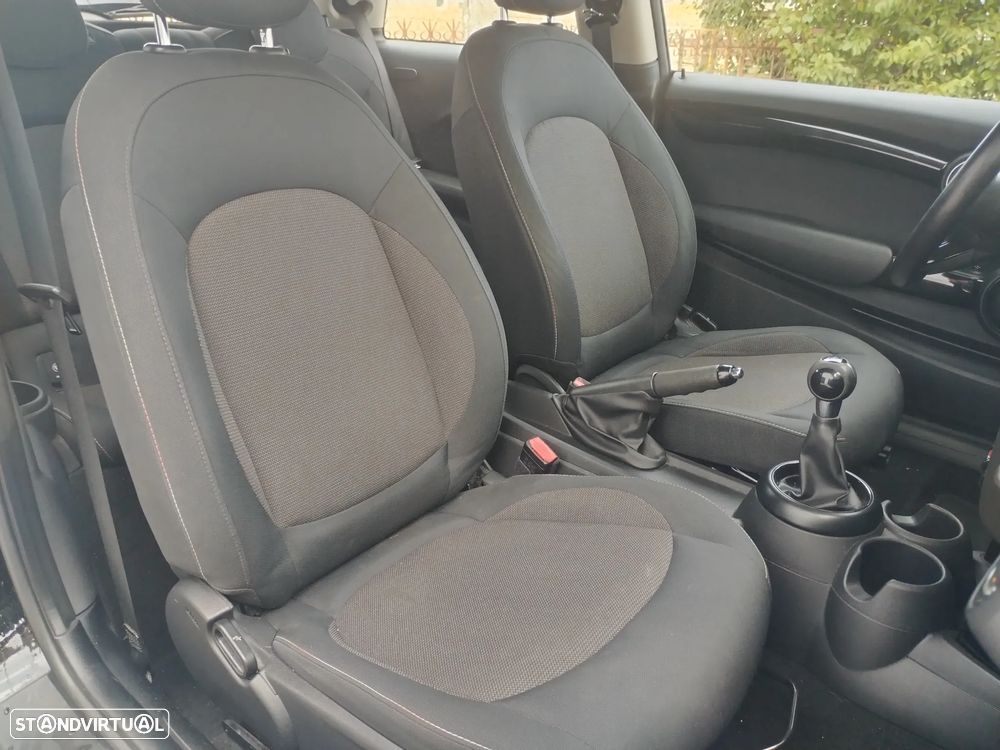 MINI 3 Portas One D - 6