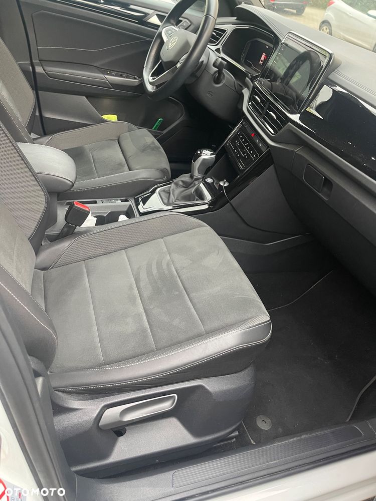 Volkswagen T-Roc - 33