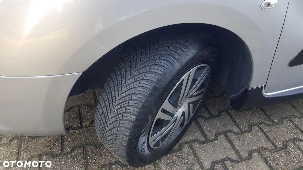 Citroën Berlingo Multispace HDi 115 FAP XTR - 17