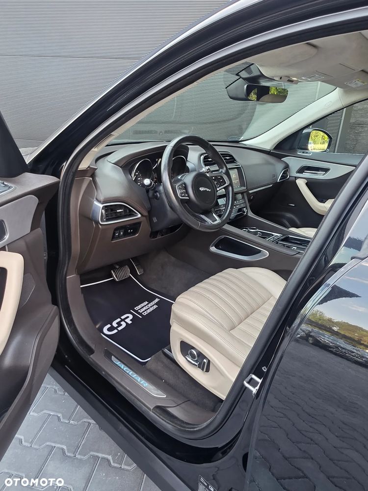 Jaguar F-Pace 2.0 i4P AWD Portfolio - 15