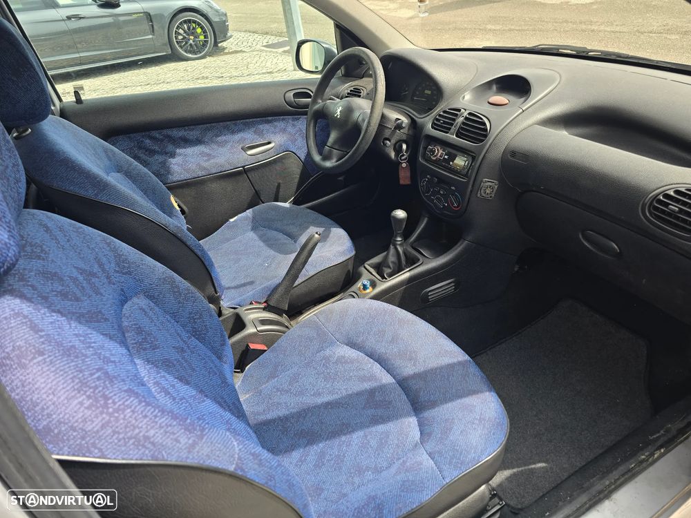 Peugeot 206 XAD 1.9 DIESEL - 12