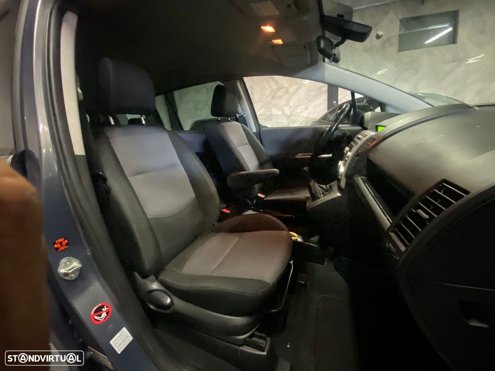 Mazda 5 MZR-CD 2.0 Comfort - 9