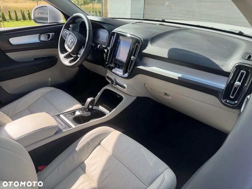 Volvo XC 40 - 20