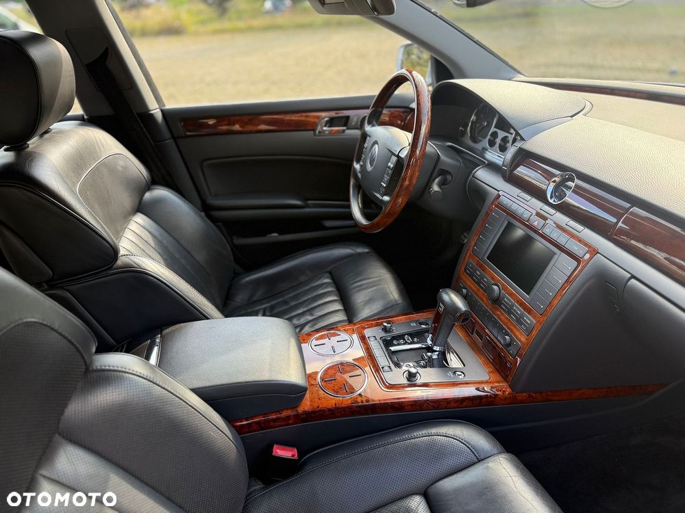 Volkswagen Phaeton 4.2 V8 4Mot (5 os.) - 6