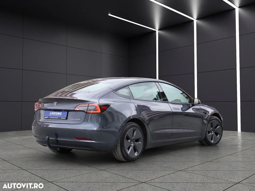 Tesla Model 3 AWD Long Range - 3