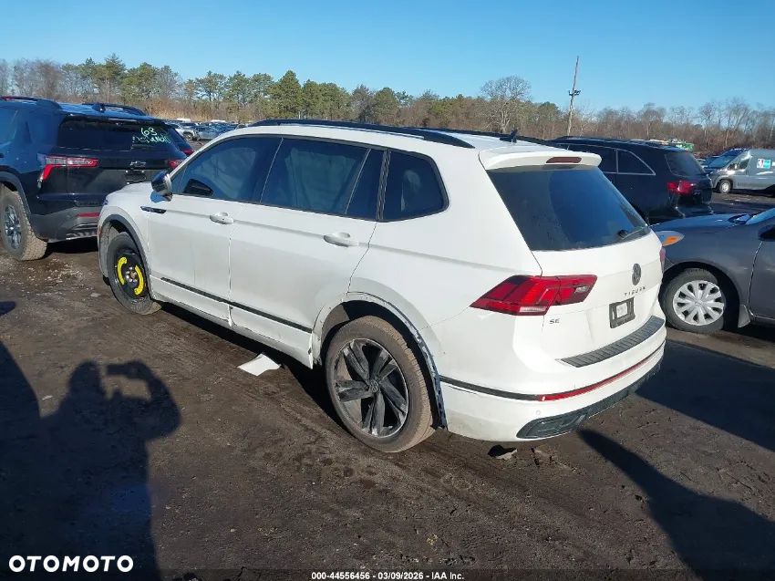 Volkswagen Tiguan - 5