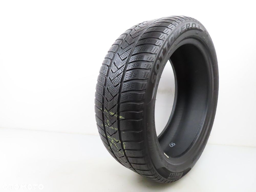 245/45R18 OPONA ZIMOWA Pirelli Winter SottoZero 3 100V XL Run Flat MOE *BMW - 1