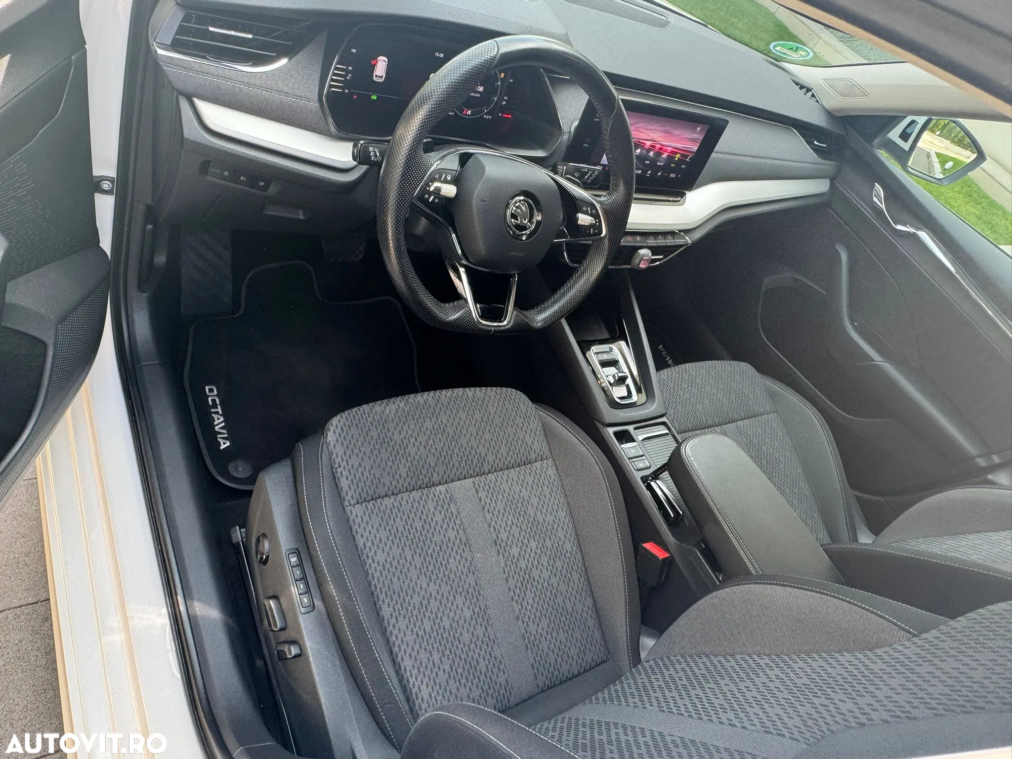 Skoda Octavia 2.0 TDI DSG Style - 17