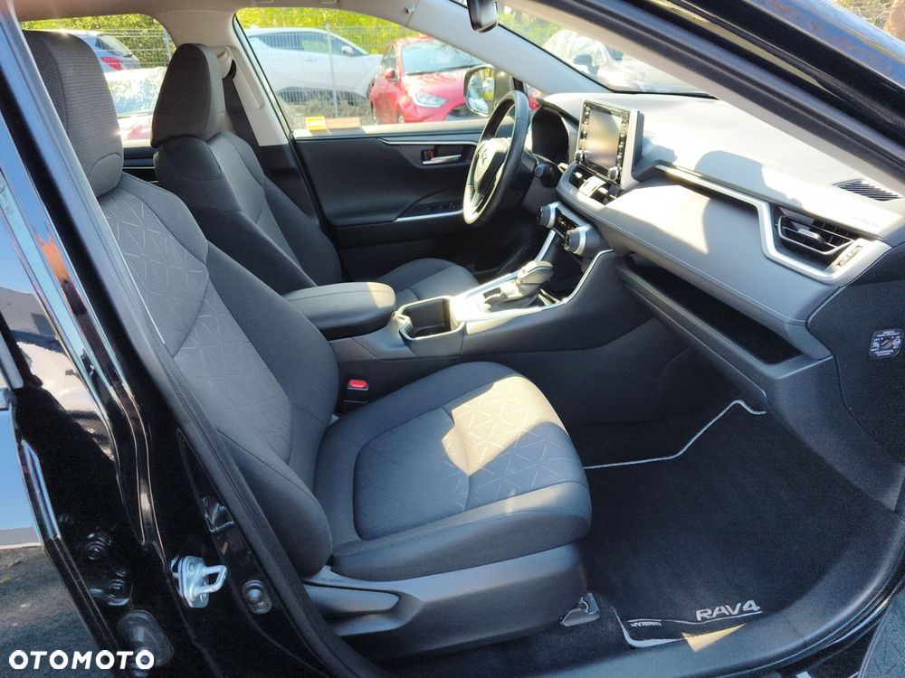 Toyota RAV4 - 9