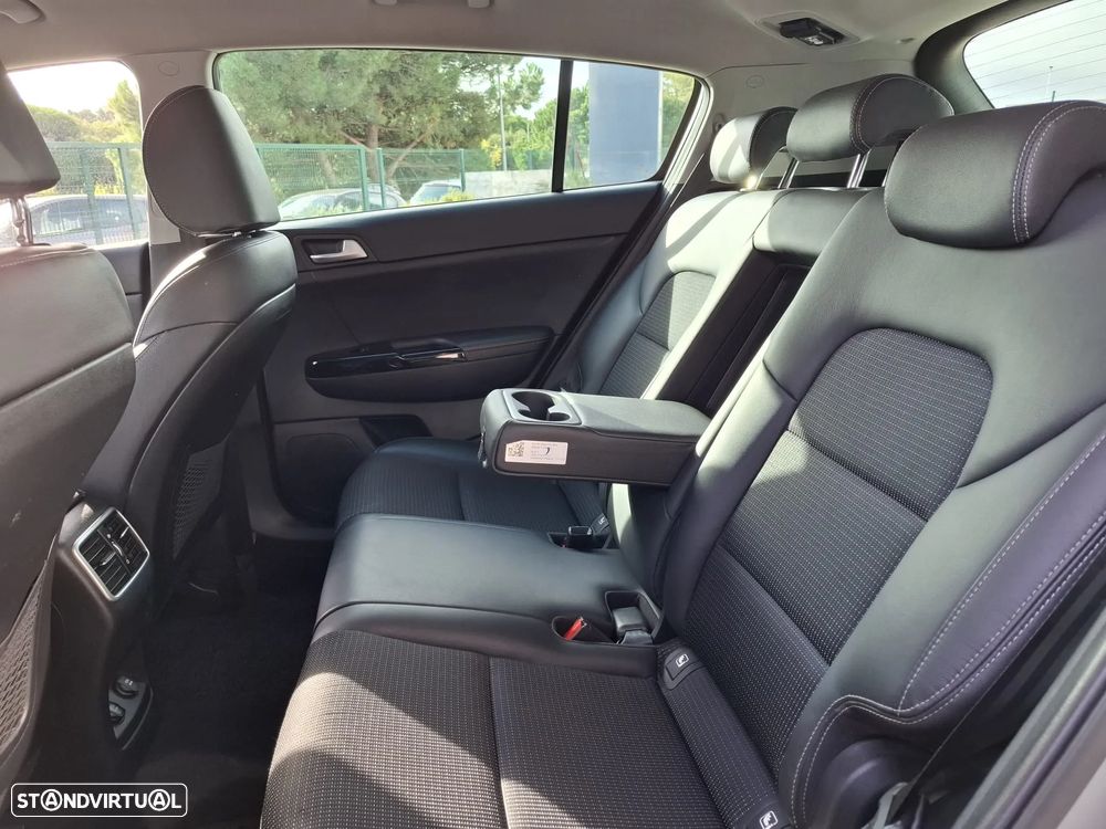 Kia Sportage 1.6 CRDI ISG TX - 33