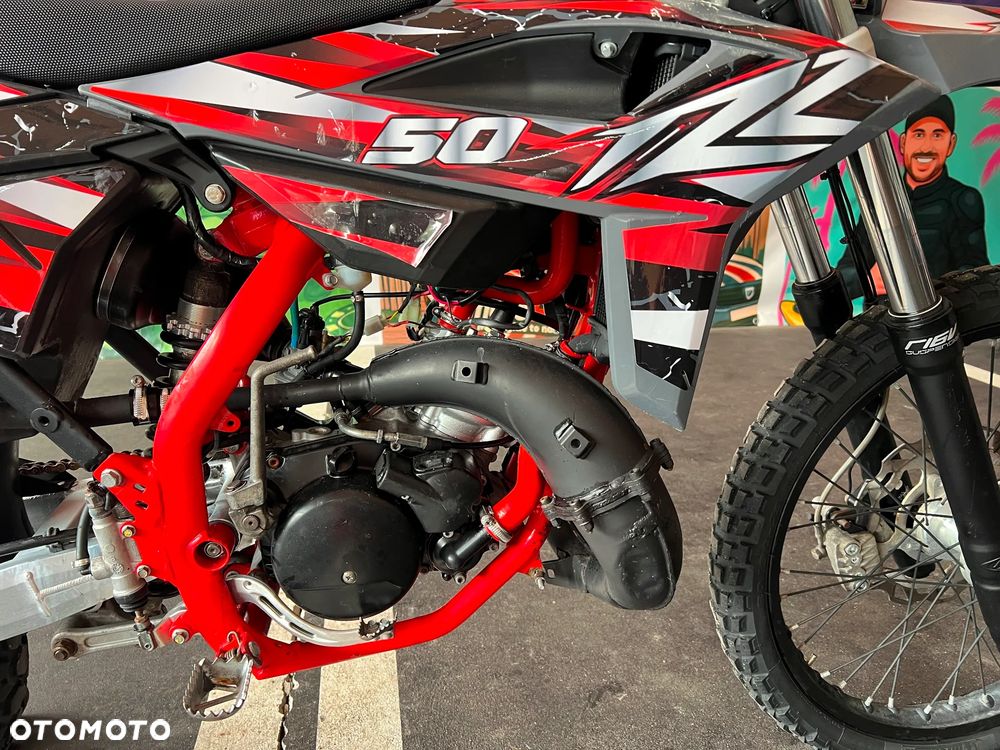 Yamaha WR - 7
