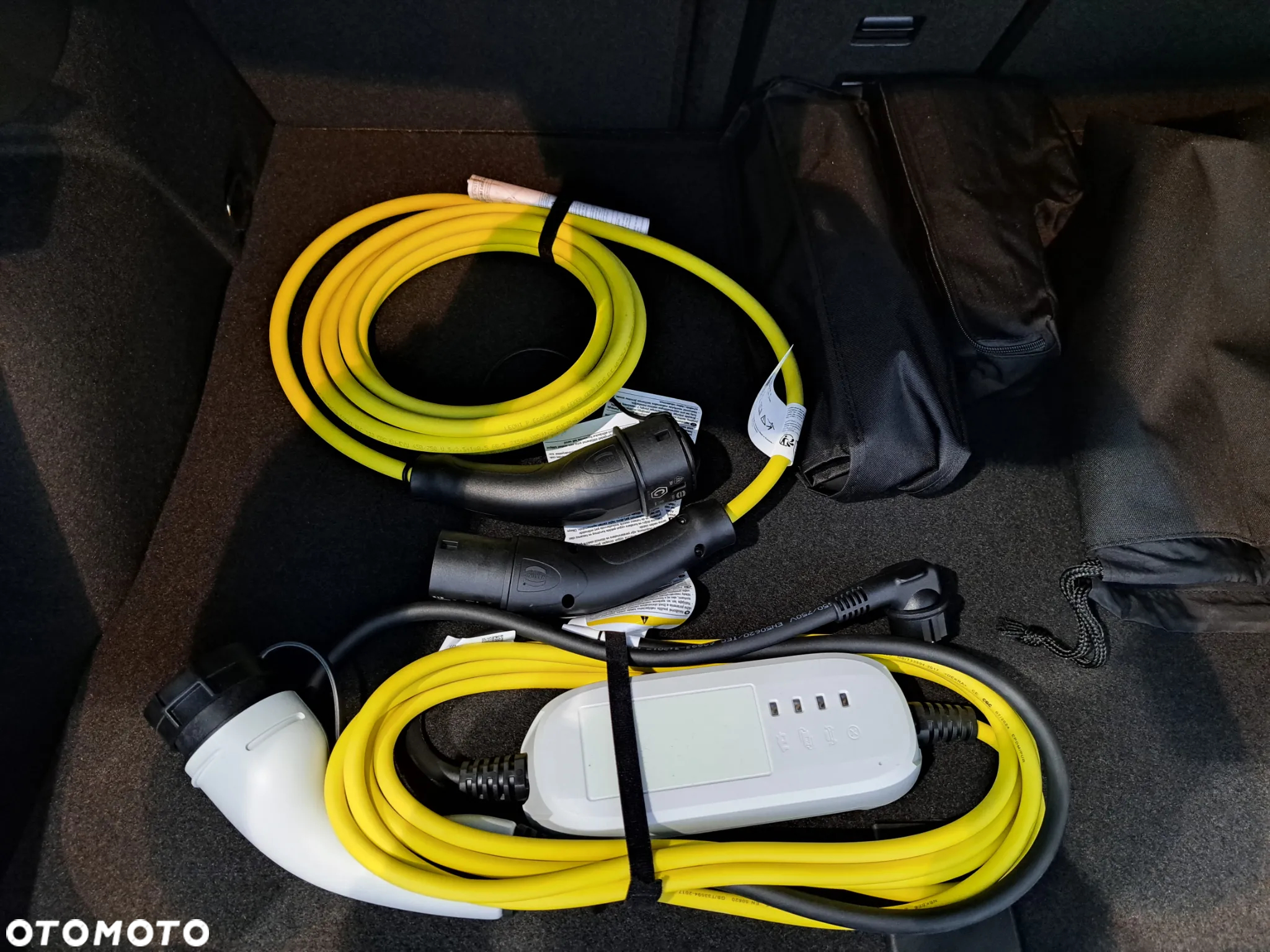 Volkswagen Golf VIII 1.5 eTSI mHEV Life Plus DSG - 16