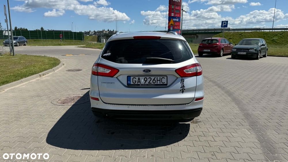 Ford Mondeo 2.0 TDCi Ambiente PowerShift - 4