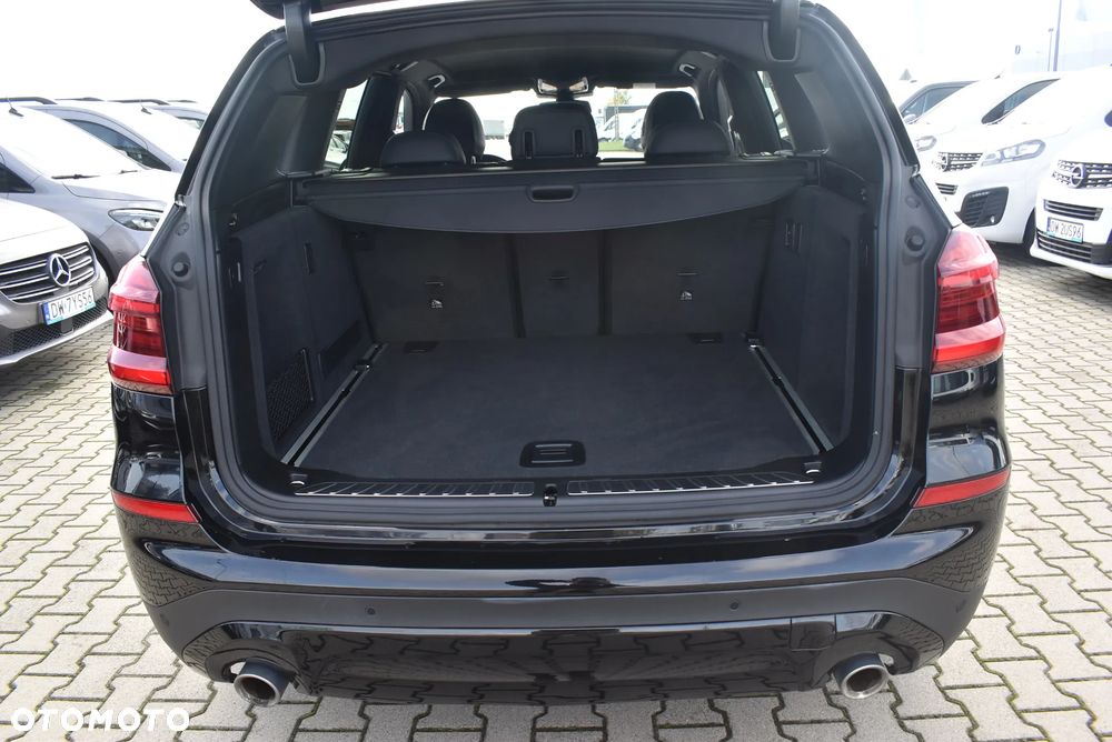BMW X3 xDrive20i GPF Advantage - 13