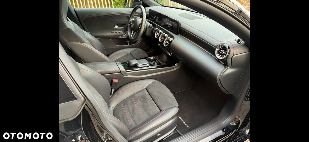 Mercedes-Benz CLA 250 4-Matic AMG Line 7G-DCT - 4