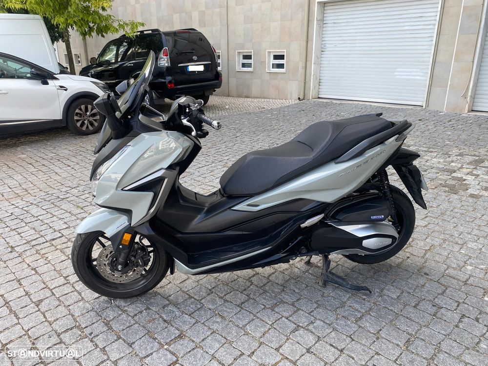 Honda Forza 350 - 3