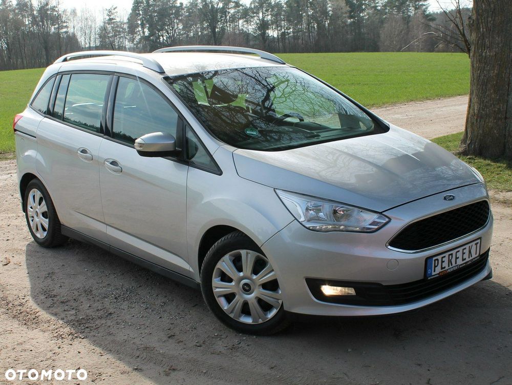 Ford Grand C-MAX - 24