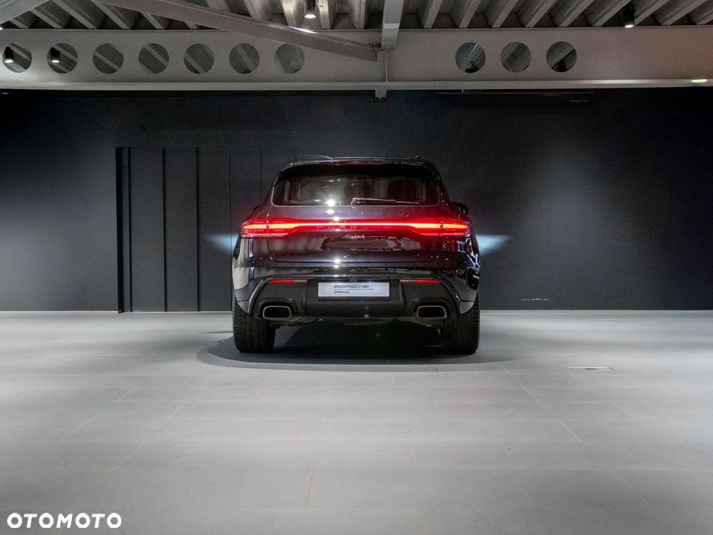 Porsche Macan Standard - 4