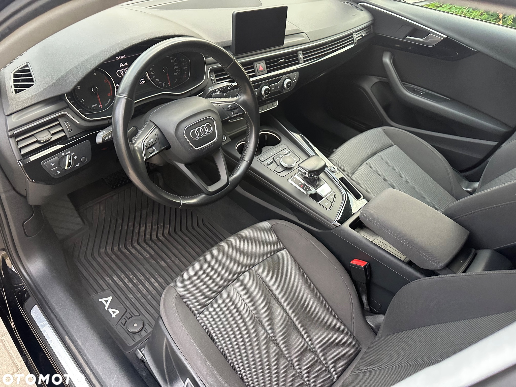 Audi A4 Avant - 11
