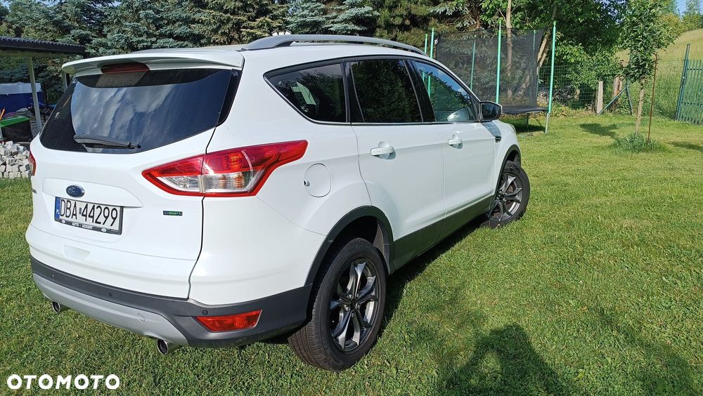 Ford Kuga - 4