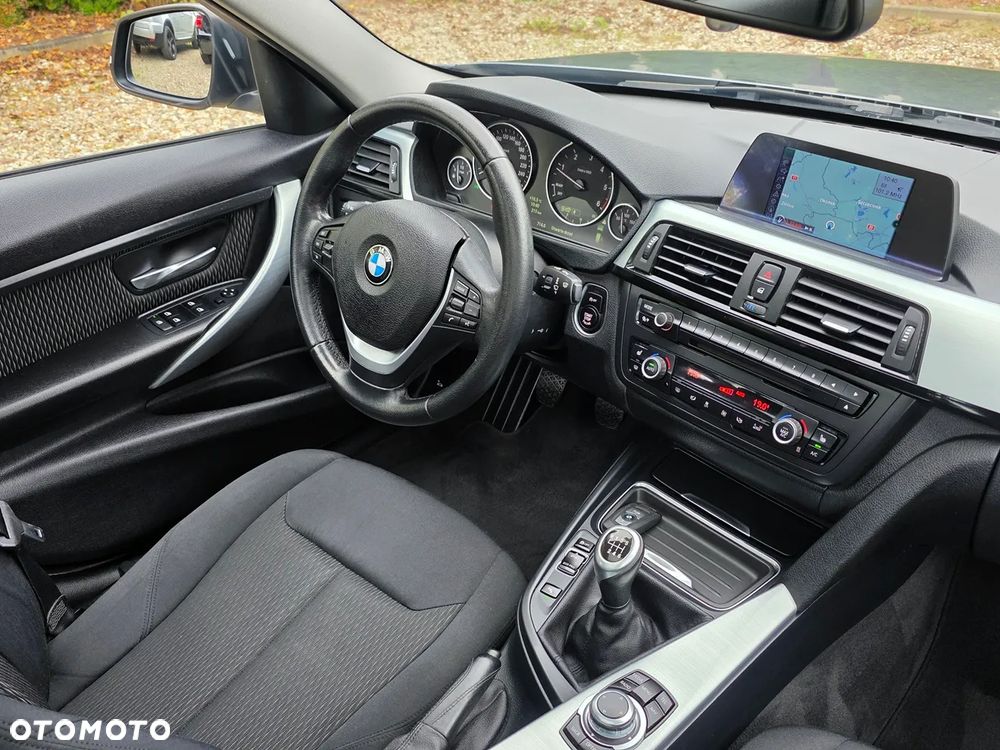 BMW Seria 3 - 25