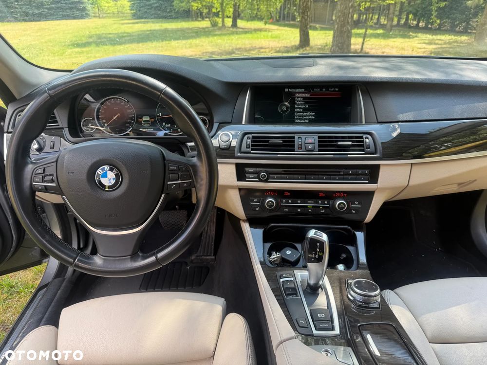 BMW Seria 5 520d Luxury Line - 13