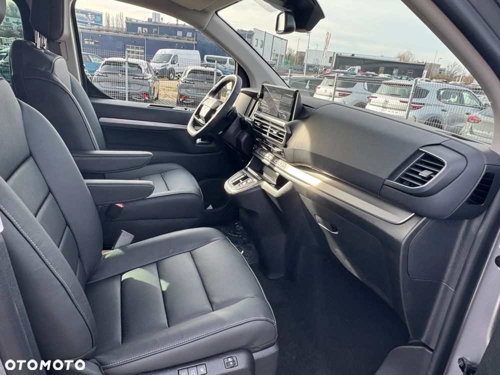 Peugeot Traveller 2.0 BlueHDi Long Business VIP EAT8 - 22