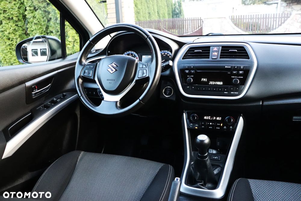 Suzuki SX4 S-Cross 1.6 Elegance - 27