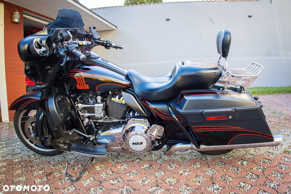 Harley-Davidson Touring Street Glide - 5