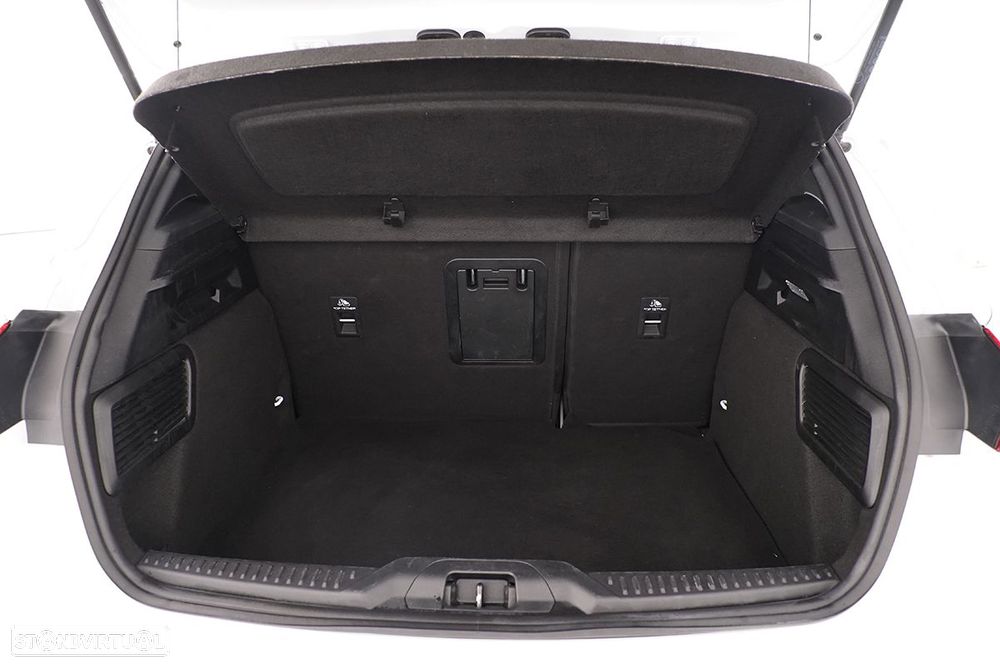 Ford Focus 1.0 EcoBoost MHEV ST-Line X - 20