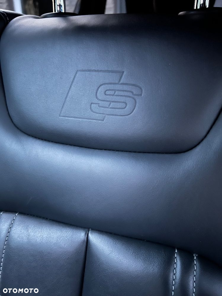 Audi A6 - 12