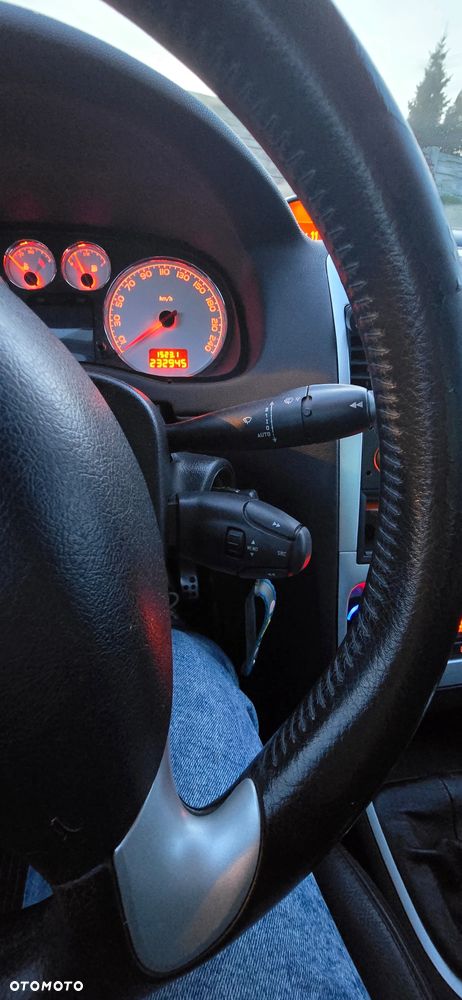 Peugeot 307 CC 2.0 HDi Intense - 4