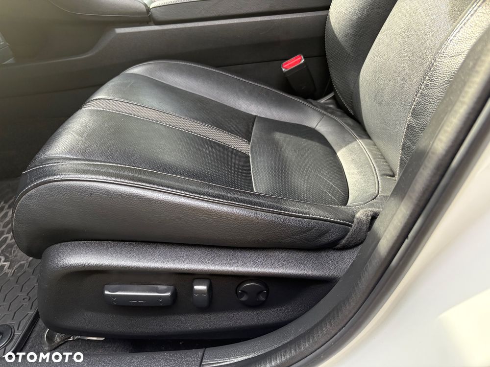 Honda Civic 1.5 T Executive CVT - 23