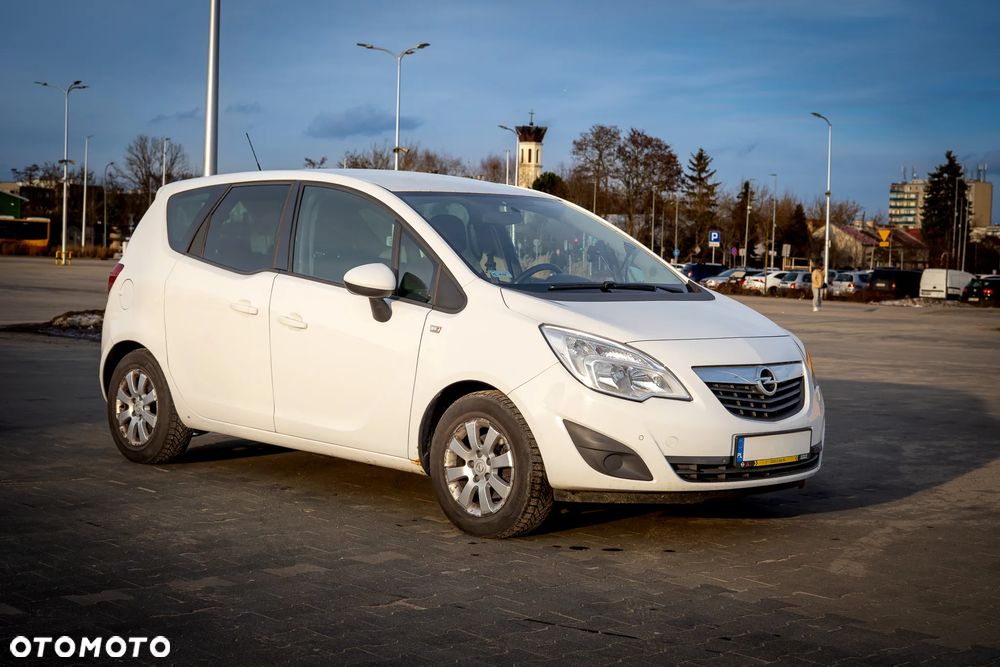 Opel Meriva 1.4 T Essentia - 2