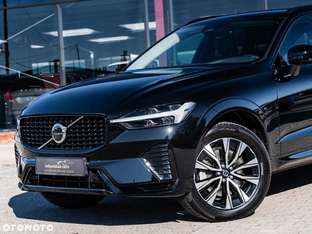 Volvo XC 60 B4 D AWD Plus Dark - 8